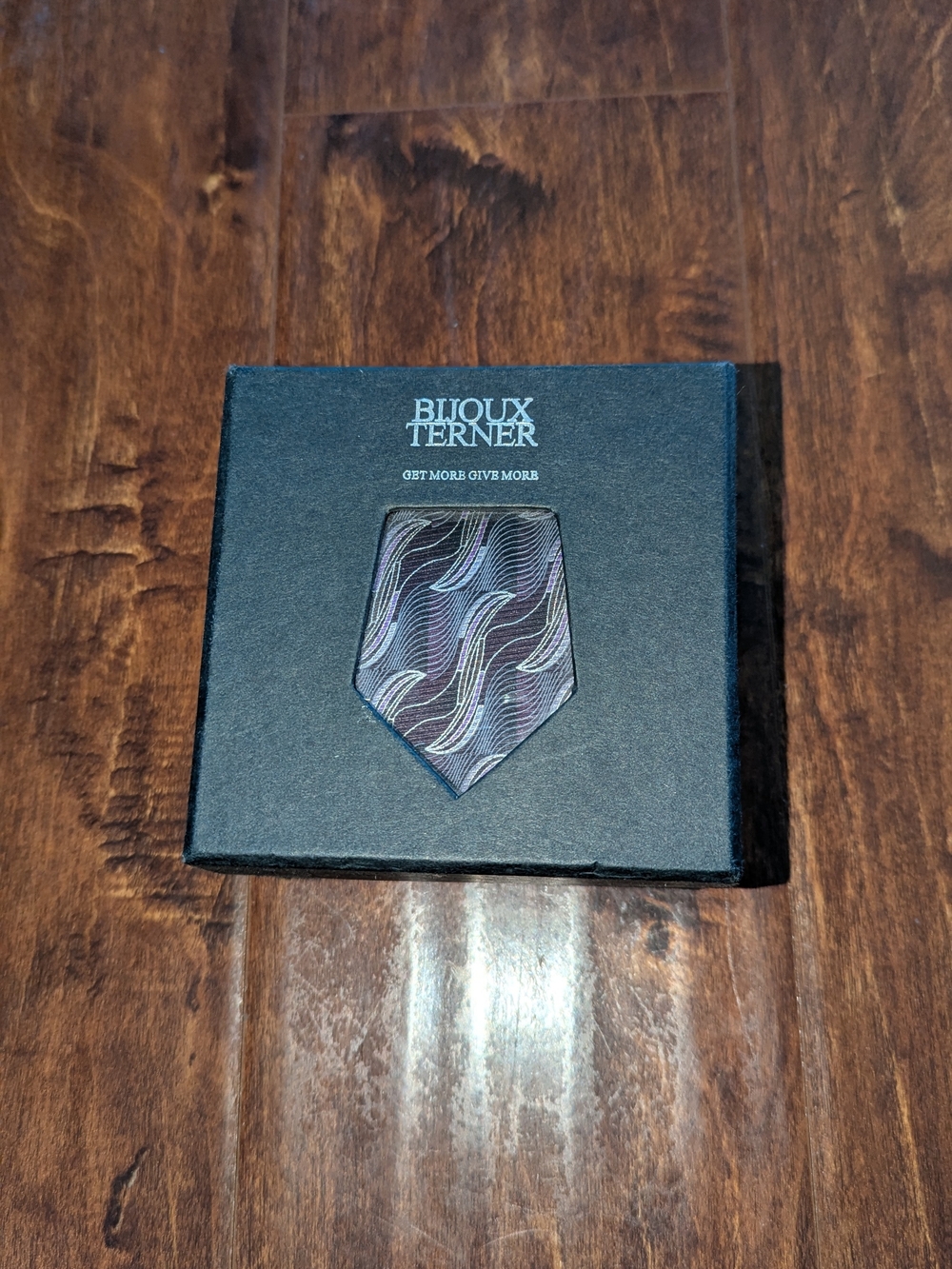 Bijoux Terner Purple Wave Pattern Tie